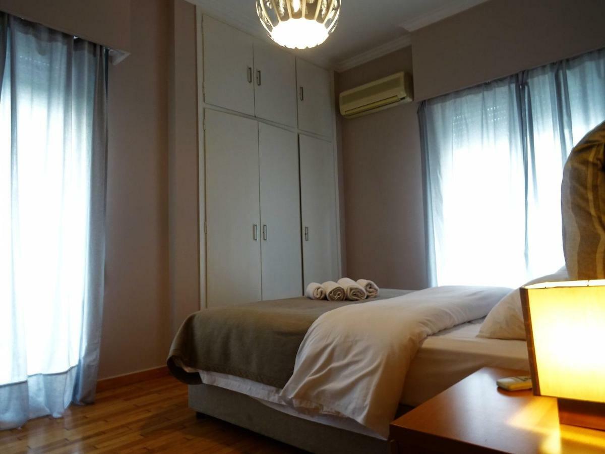 Chic Central Apartment In Evangelismos Metro Station Athènes Extérieur photo