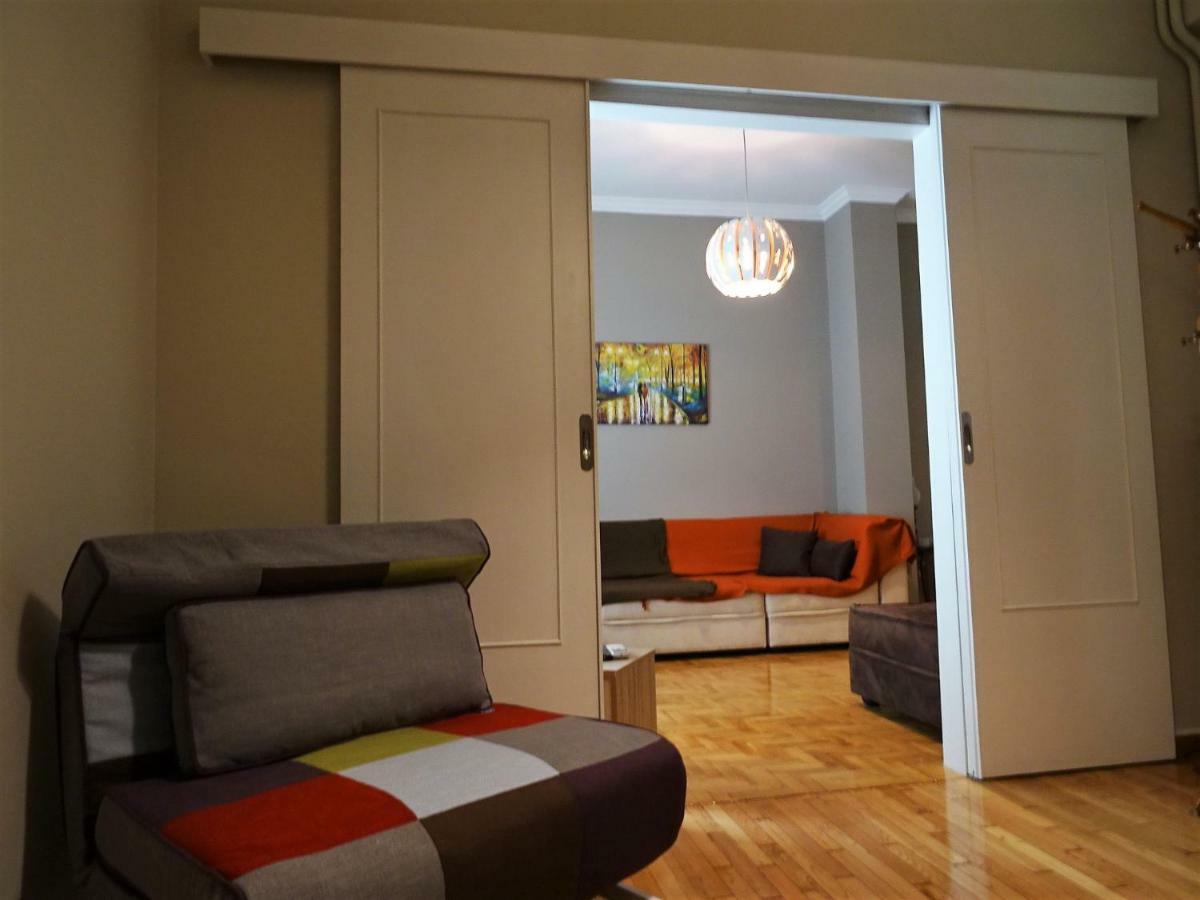 Chic Central Apartment In Evangelismos Metro Station Athènes Extérieur photo