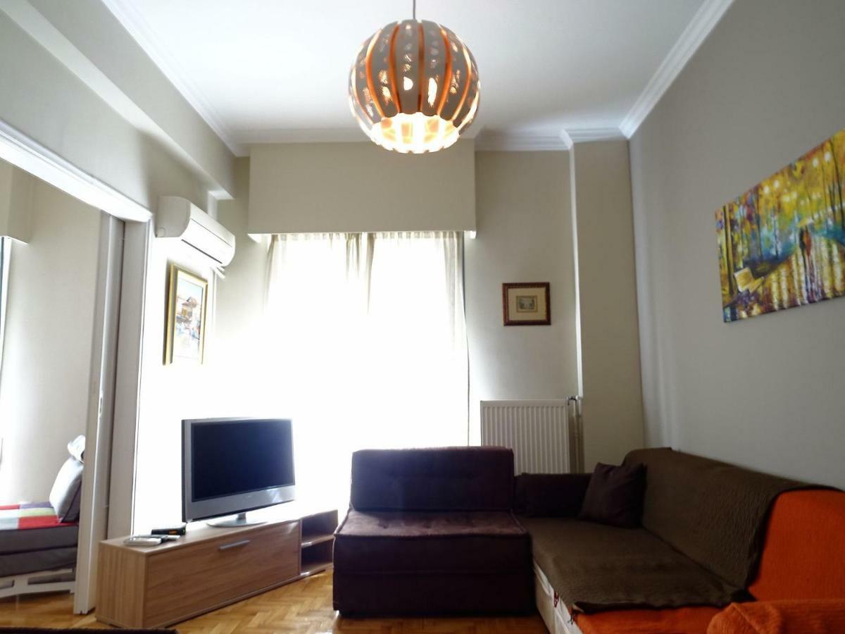 Chic Central Apartment In Evangelismos Metro Station Athènes Extérieur photo